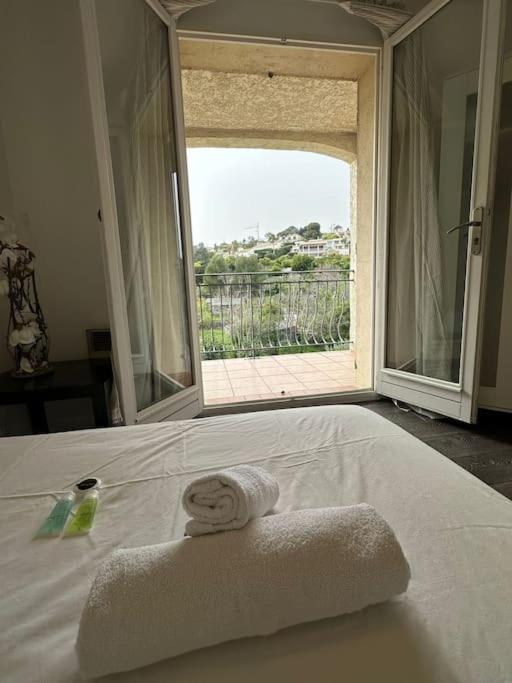 Villa Constance 3 Antibes - Spacieux Logement En Dernier Etage Exteriör bild